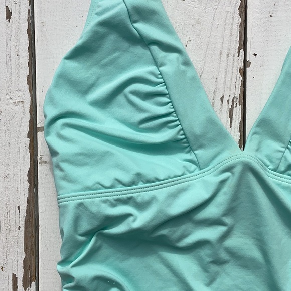 Athleta Brand Light Turquoise Catalina TopTankini - Picture 2 of 5